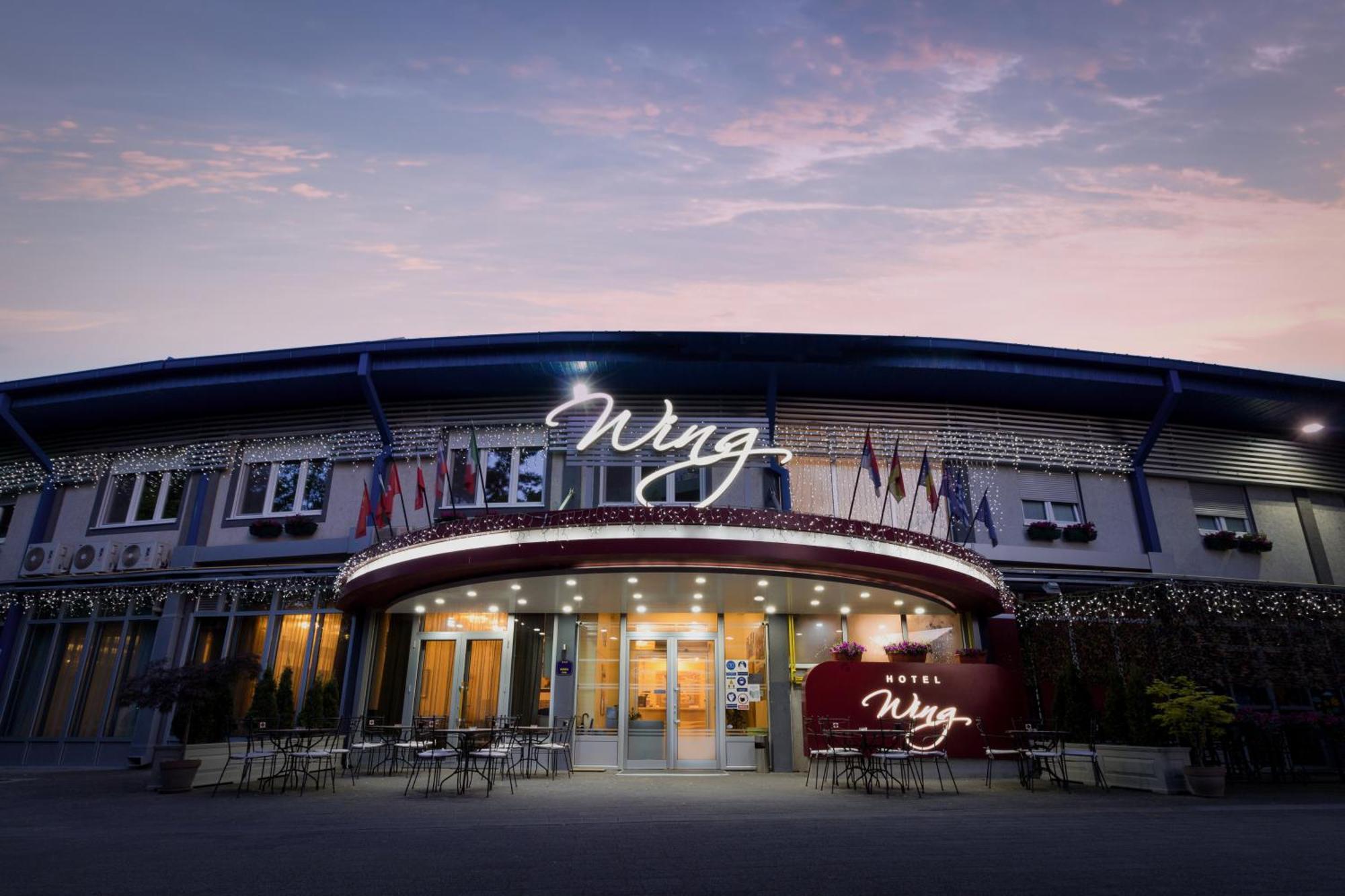 Wing Club Hotel ยาโกดินา ภายนอก รูปภาพ